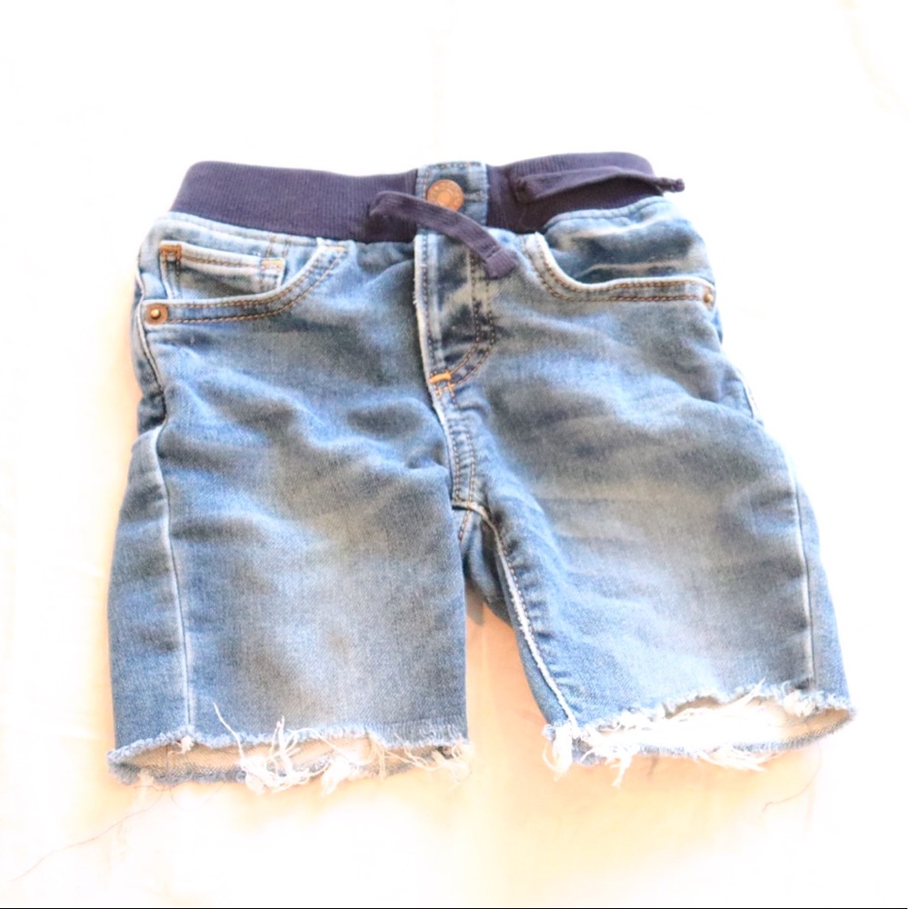 GAP JEAN SHORTS